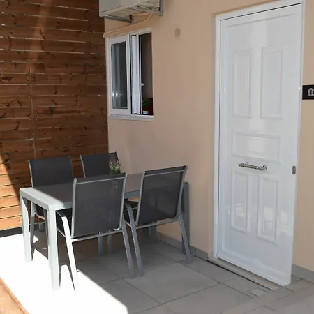 Apartament Sea & *